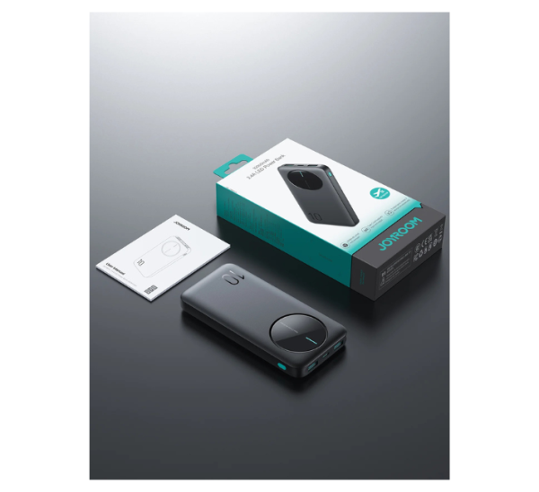 JOYROOM JR-PBF12 10000mAh Power Bank - Image 3